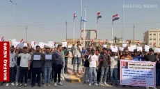إصابات واعتقالات أمام شركة نفط البصرة بعد فض تظاهرة للمهندسين (فيديو)