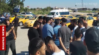 كركوك.. سائقو الأجرة يتظاهرون احتجاجاً على شح الوقود