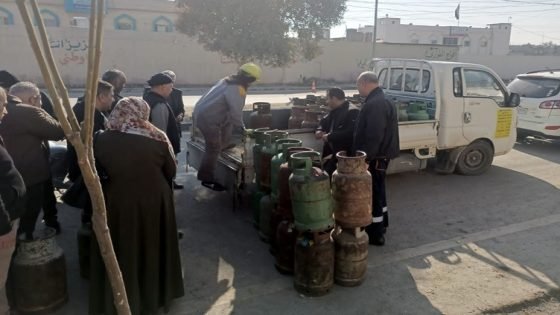 اختفاء الغاز في 13 محافظة.. خوف العراقيين من هرمز أغلق محطات الحكومة وخلف طوابير طويلة واختفى الباعة المتجولون