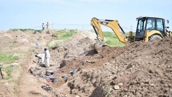 فتح 3 مقابر جماعية جديدة بالجانب الأيمن للموصل