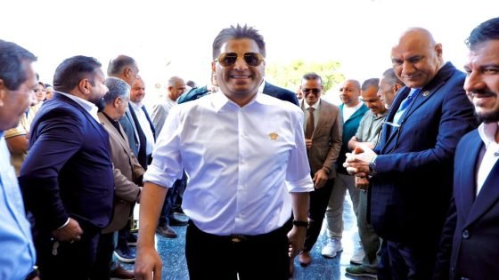 عقيل مفتن.. حينما يغتال “أقزام المكاتب” عمالقة المنجز الرياضي: كيف يُراد تغييب “الرجل الصاعقة” وممول ملحمة المونديال الأول والوحيد تحت غطاء “تسريبات رخيصة” واتهامات دولية باطلة لا تُشهر إلا بوجه الناجحين؟