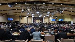 البرلمان يدعو الحكومة للاستفادة من الخبرات الصينية في مشروع “طريق التنمية” العراقي