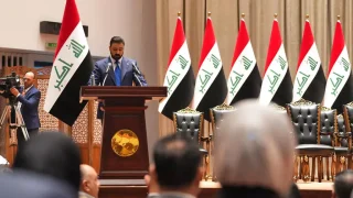 الزيدي يعتزم اختيار ضابط من الجيش العراقي لقيادة الحشد الشعبي