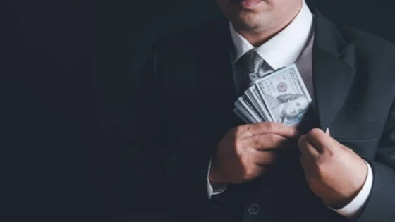 الحسناوي: الفساد يمنع فك الارتباط بالنفط