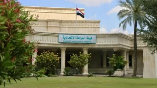 معظمهم مسؤولون .. ضبط 8 موظفين حكوميين لـ”إضرارهم بأموال ومصالح” الدولة العراقية