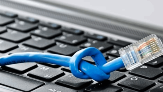 الاتصالات تقرر تقليص قطع الإنترنت إلى 90 دقيقة وخوارزمية لإنهاء تسريب الأسئلة