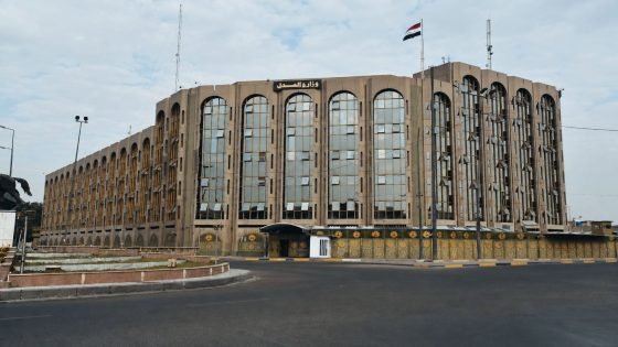 العدل تعلن مشاركة 731 سجينا في البرامج التعليمية خلال العام الدراسي الحالي