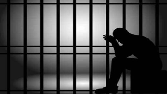 سندات ووصولات ومئات المعاملات في منزله ..السجن 6 سنوات لمسؤول سابق في بلدية الناصرية