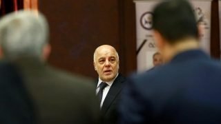 العبادي: الانتقال من “حصر السلاح” إلى تنظيمه يعكس فشل الحكومة والهدف ليس الدخول في تفاوض على مصلحة الدولة