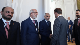 خلال زيارته إلى باريس..وزير النفط يكشف عن 4 مشاريع يعرضها العراق على شركات فرنسا