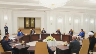 خفايا اجتماع التنسيقي.. تحذير عاجل من الزيدي وسجال حول 100-400 ألف وظيفة