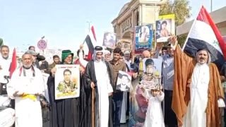 عوائل شهداء الحشد تتظاهر في البصرة للمطالبة بقطع الأراضي