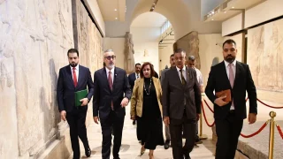 وزير السياحة: إعادة افتتاح المتحف العراقي أولوية وقريباً افتتاح 3 متاحف جديدة