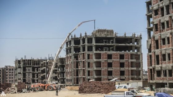 الاستثمار تحسم الجدل بشأن أسعار الوحدات السكنية بعد تغيير سعر الصرف